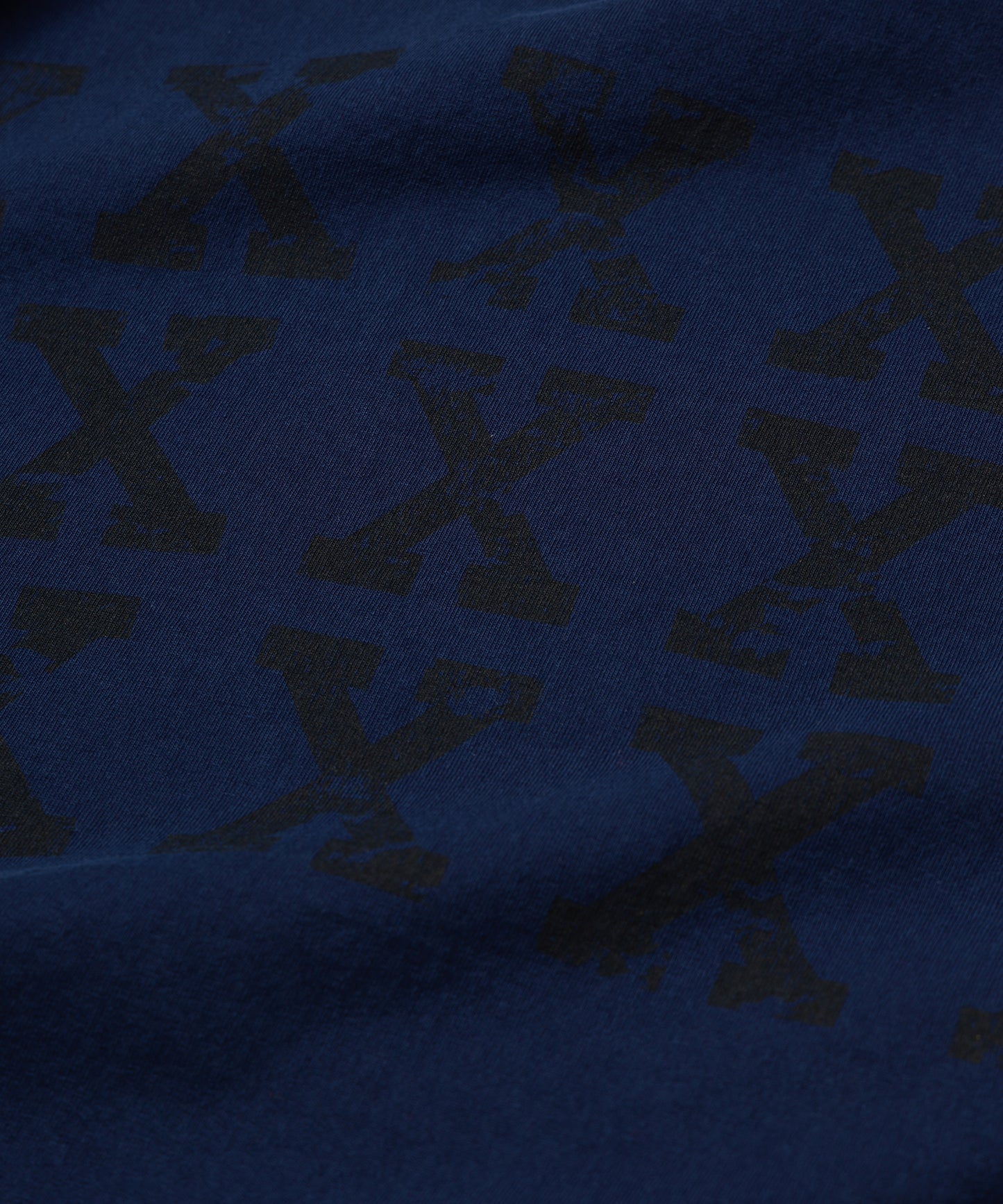 XXXXX DAMAGE PIGMENT TEE