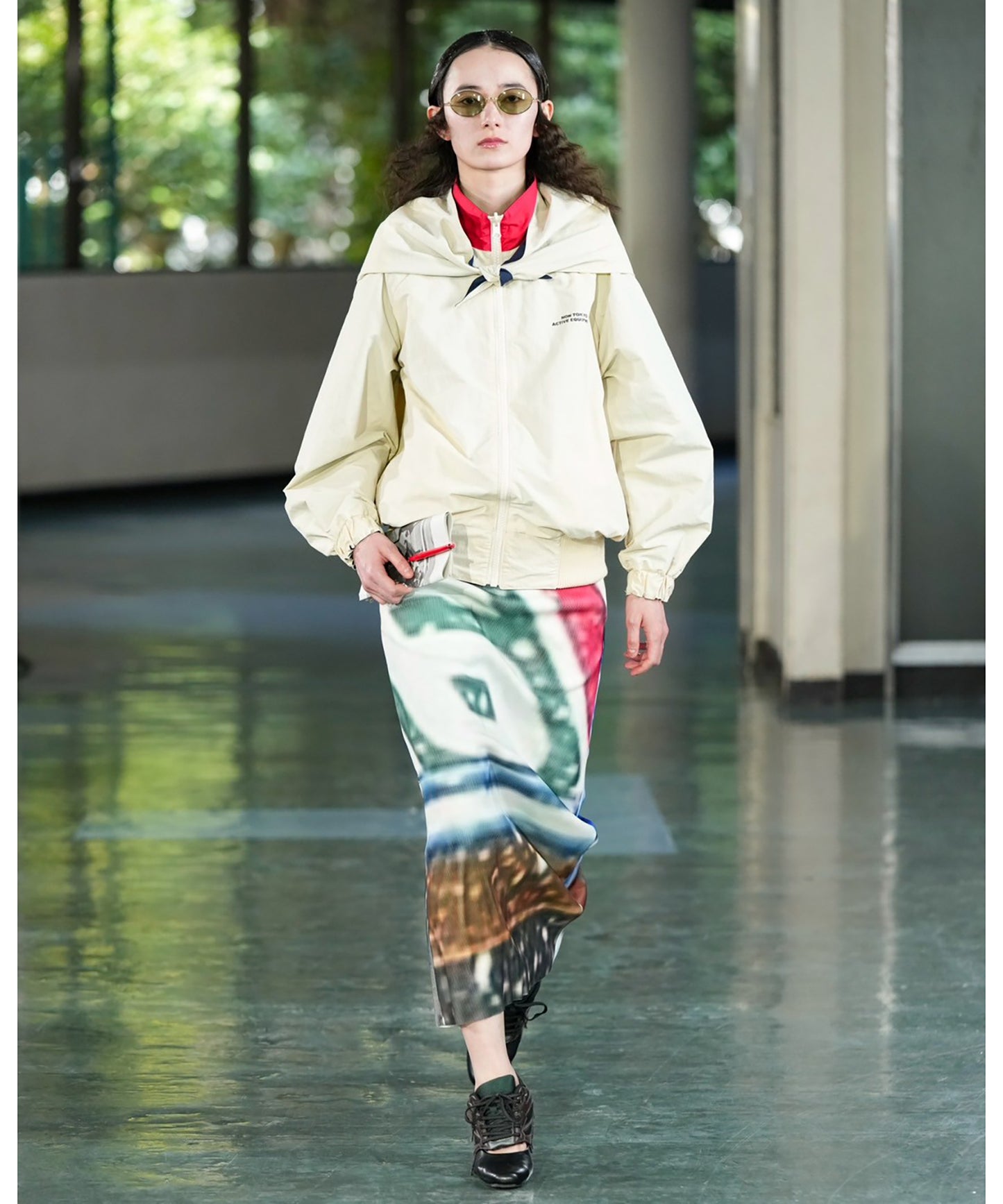 REVERSIBLE SWITCHING BLOUSON & SCARF