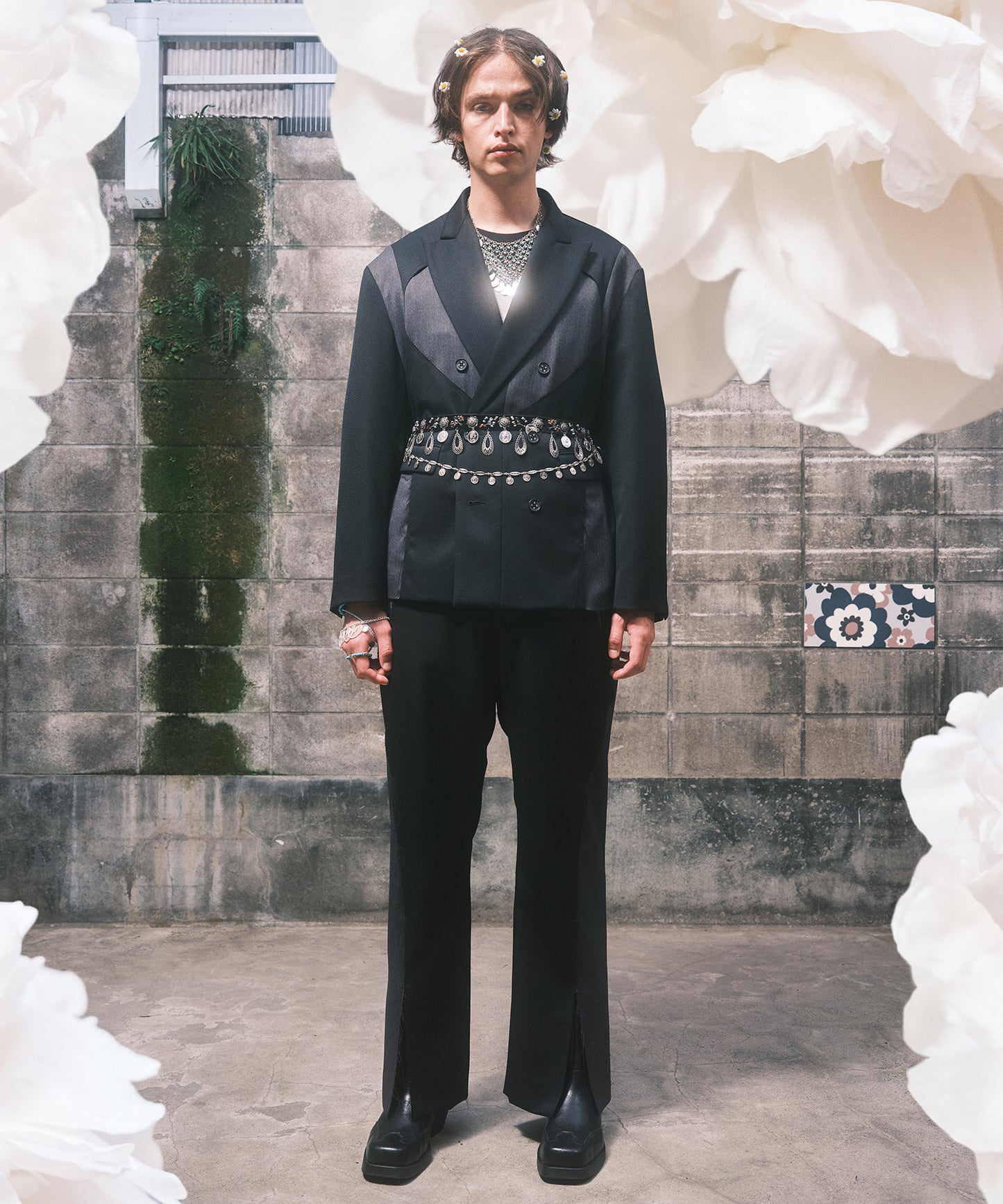 CUT-OUT JACKET