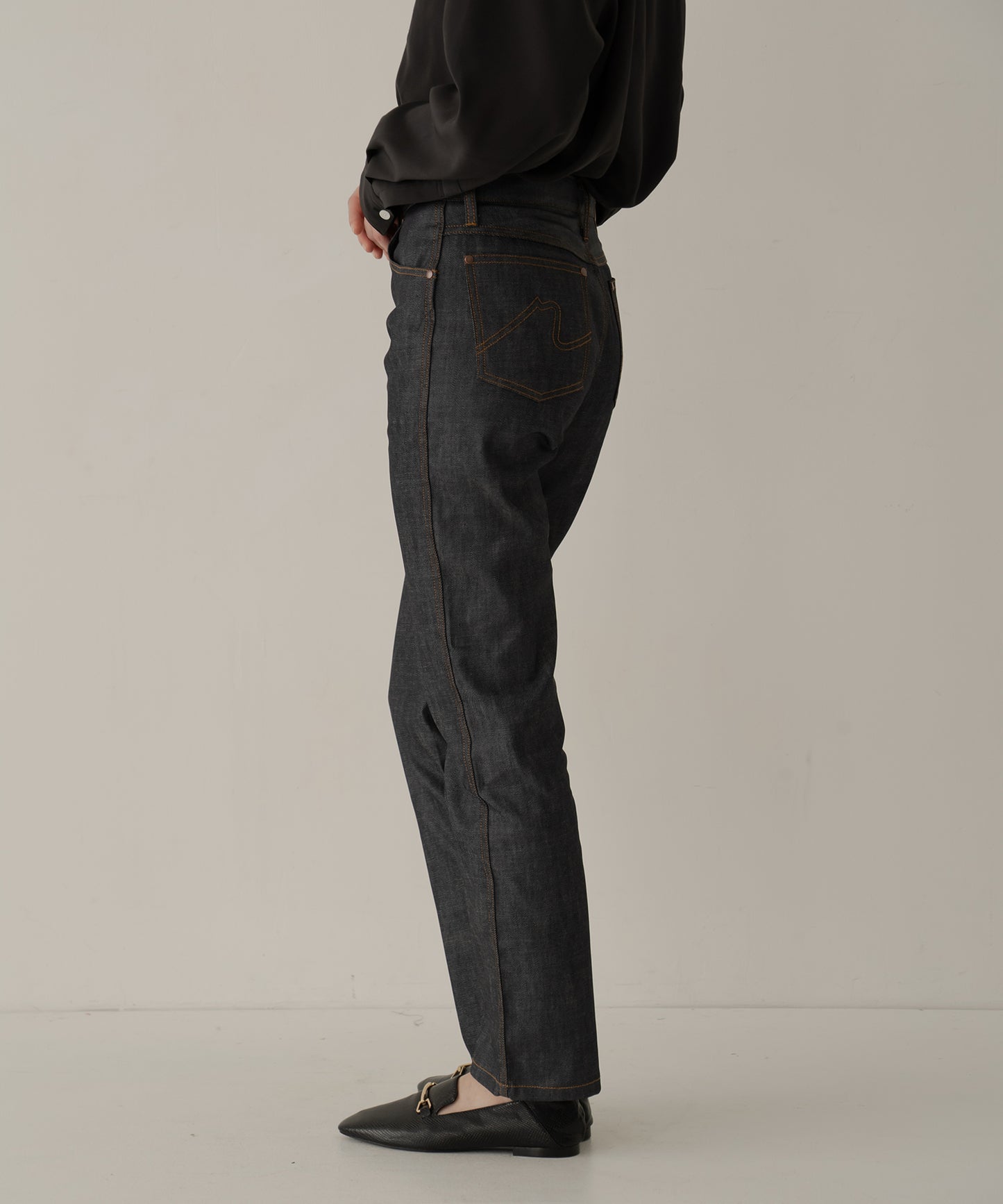 super rigid denim type.st
