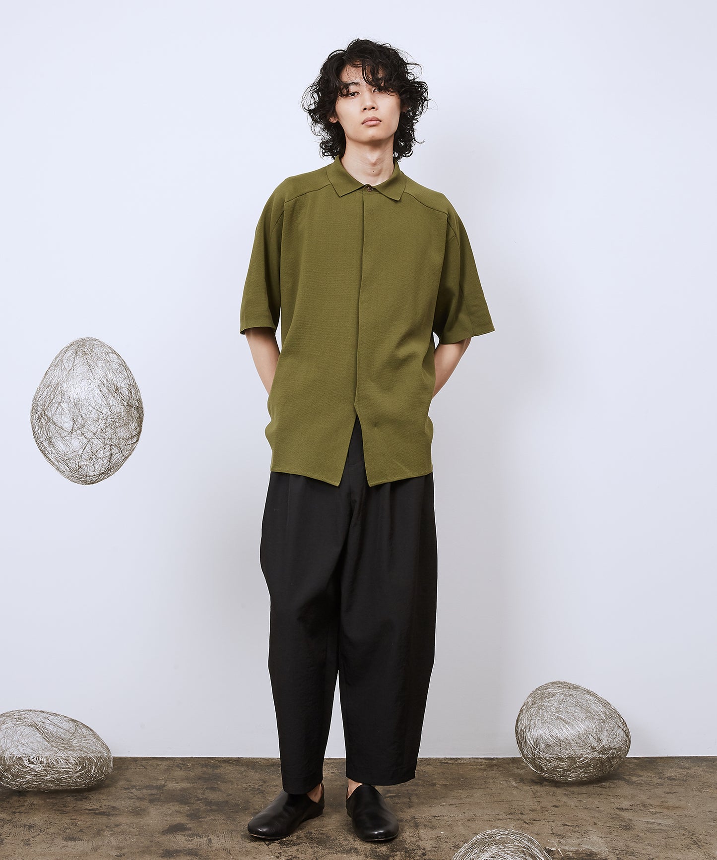 プレーンニットSスリーブシャツ