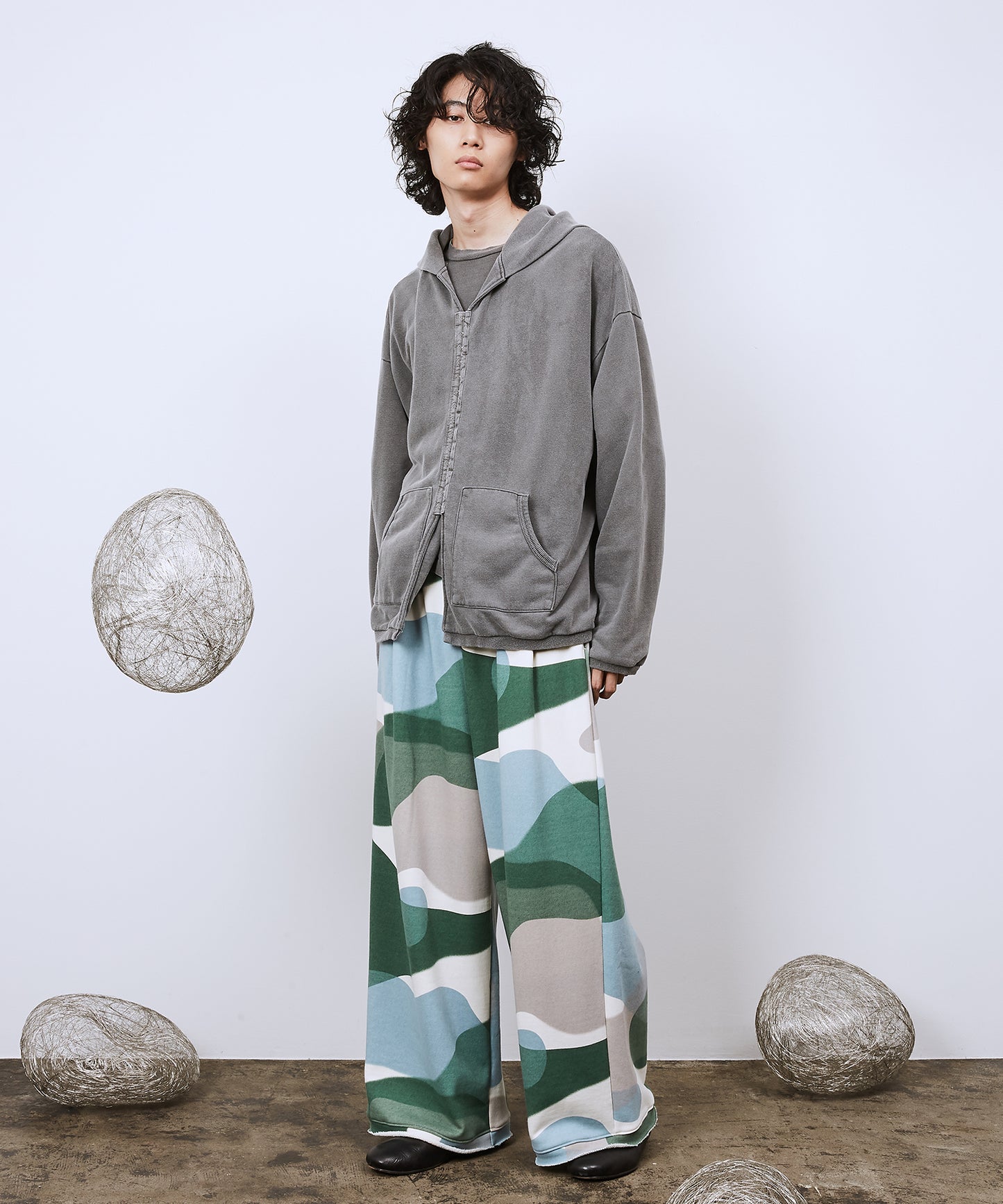 リキッドバブルワイドSWパンツ