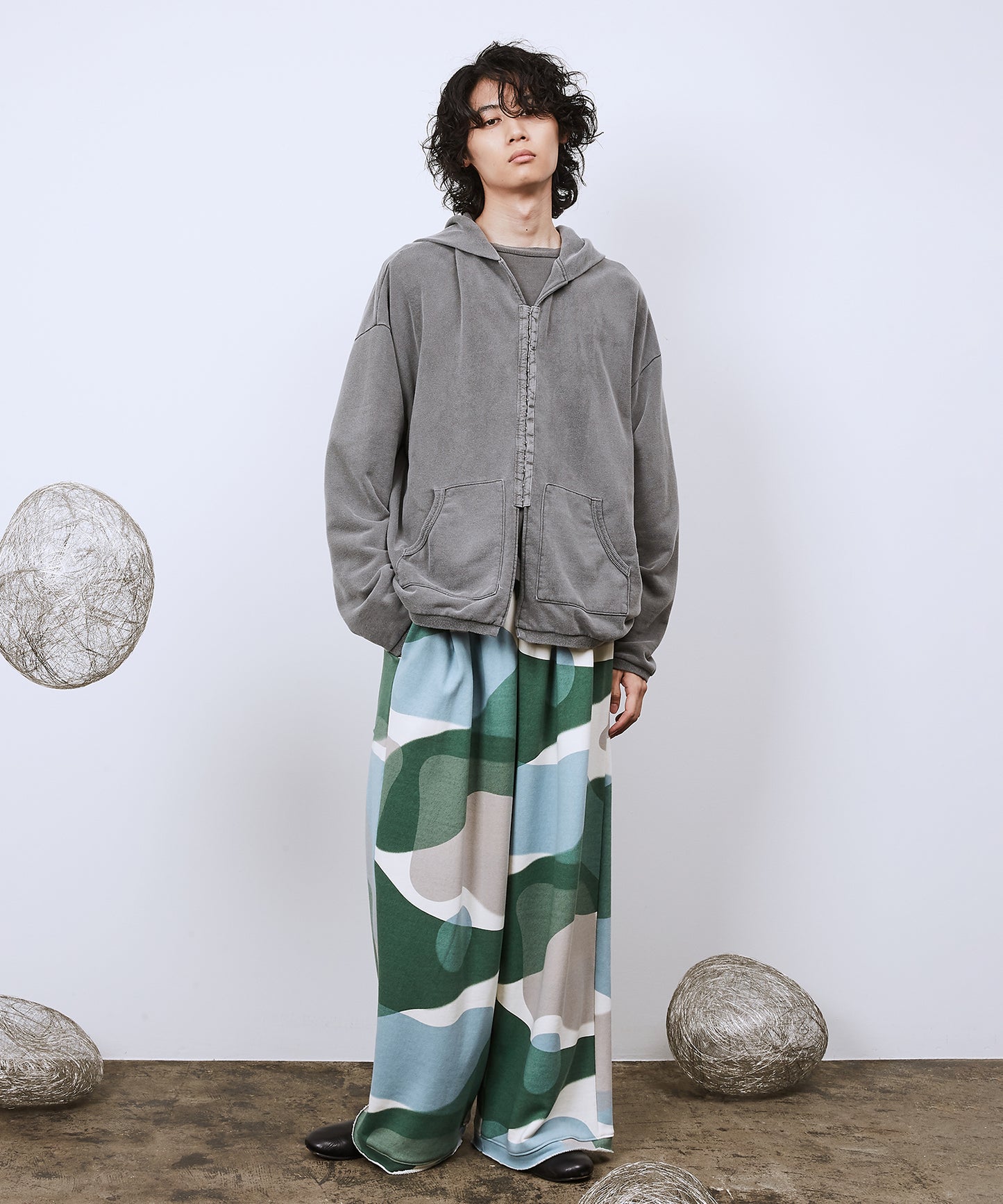 リキッドバブルワイドSWパンツ
