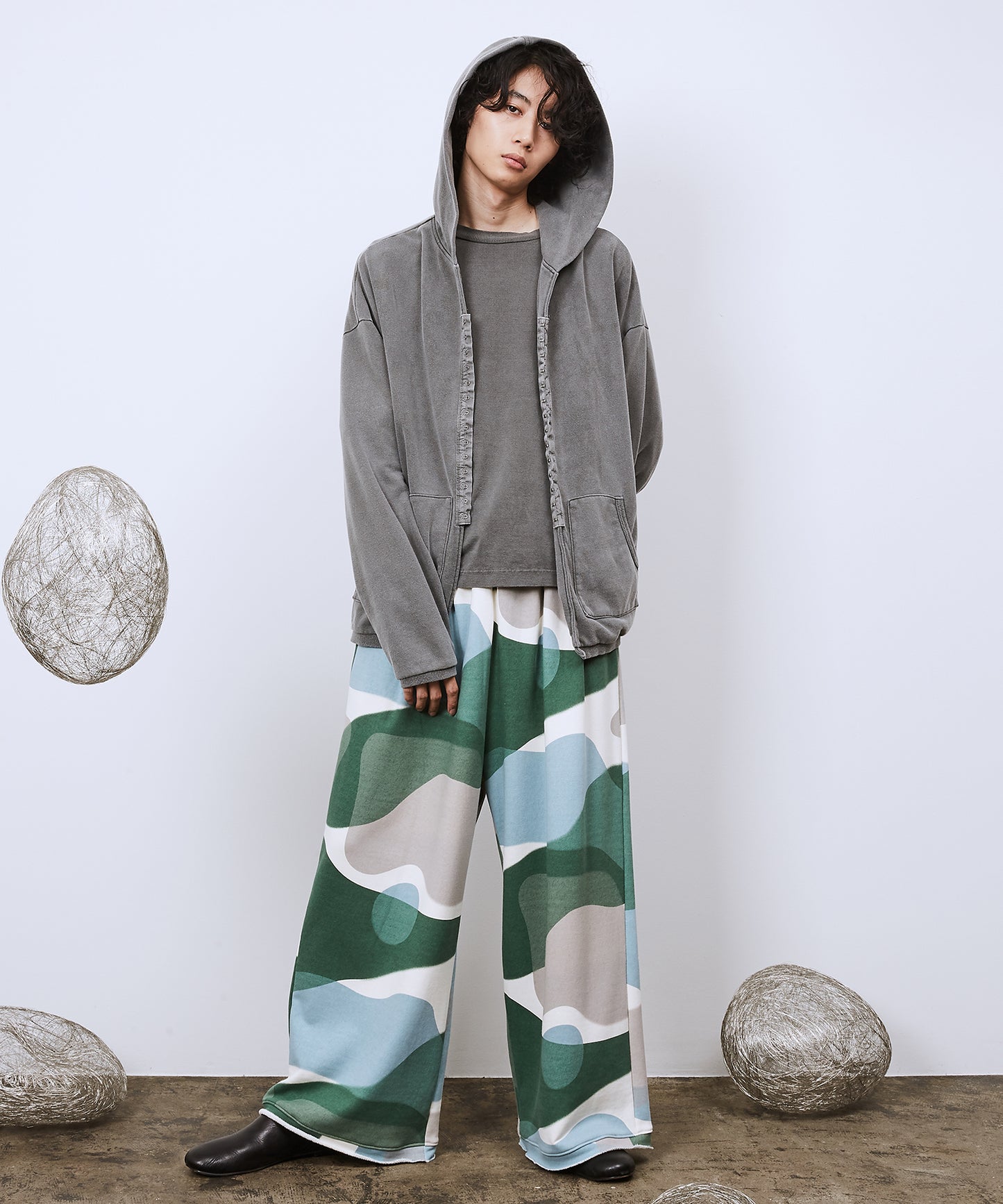 リキッドバブルワイドSWパンツ