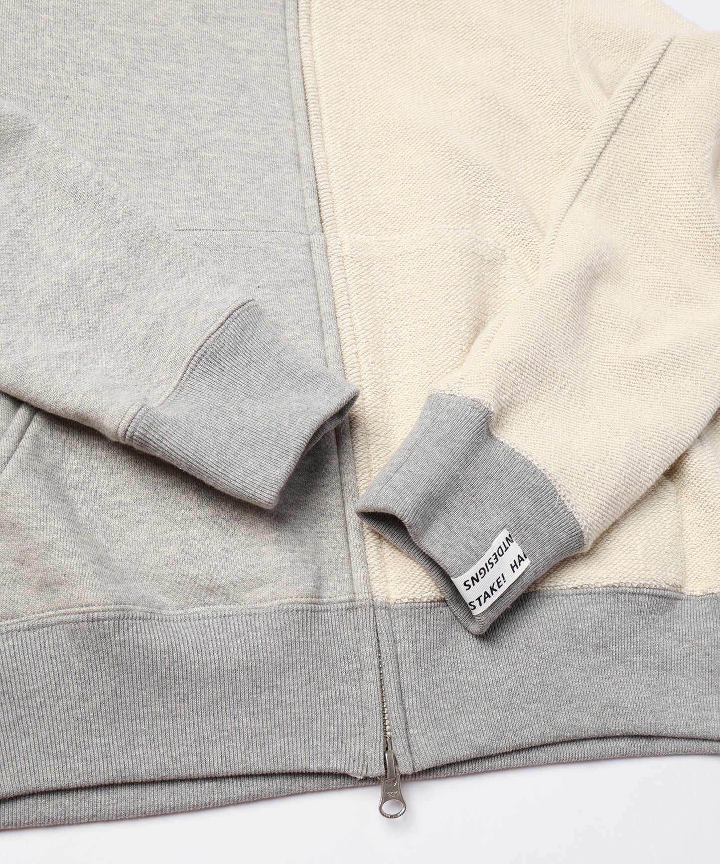 TWIST HOODIE / ツイストフーディ
