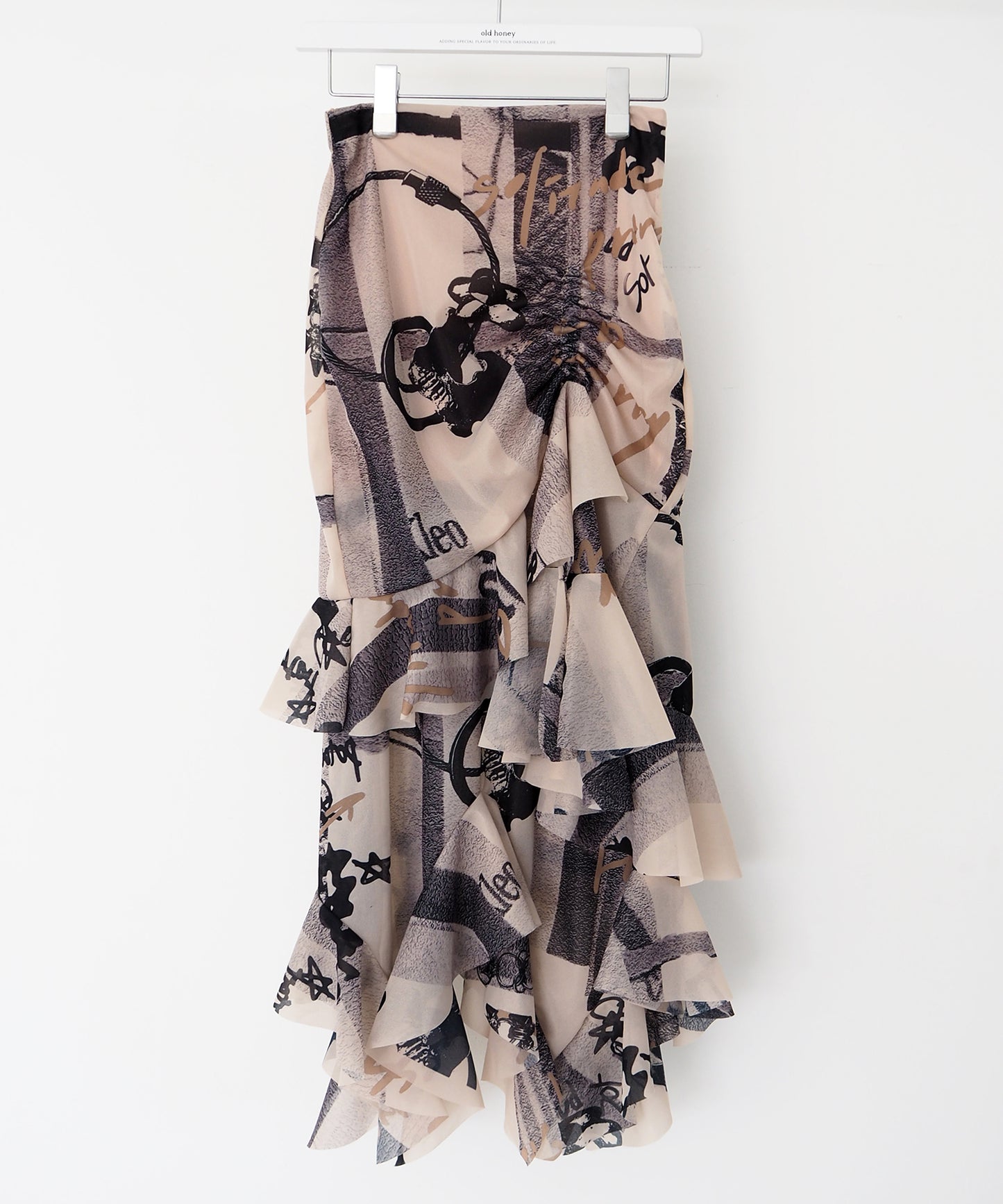 62℃ SKIRT