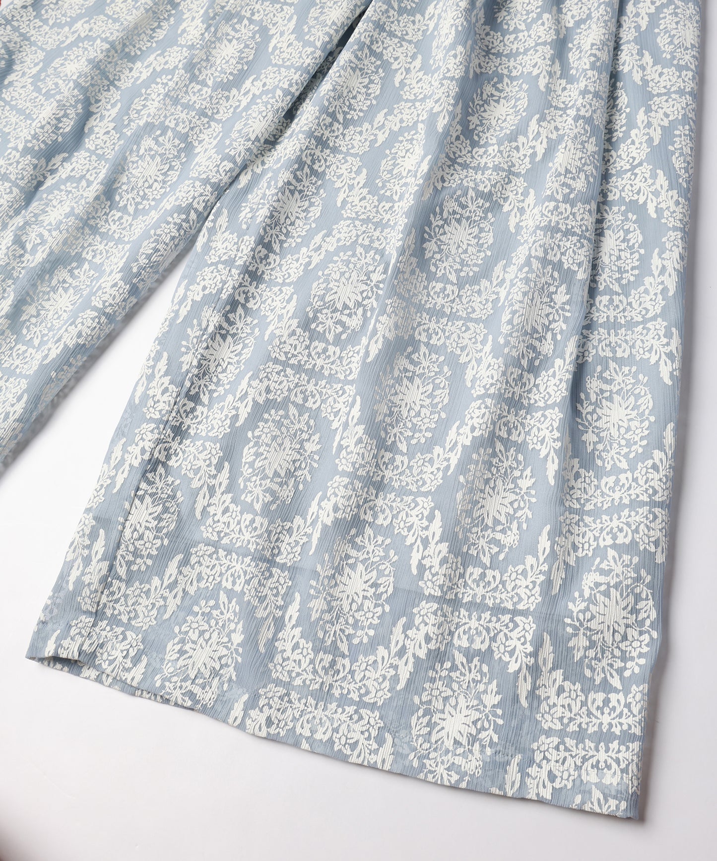 FROST FLOWER TUCK PANTS / フロストフラワータックパンツ