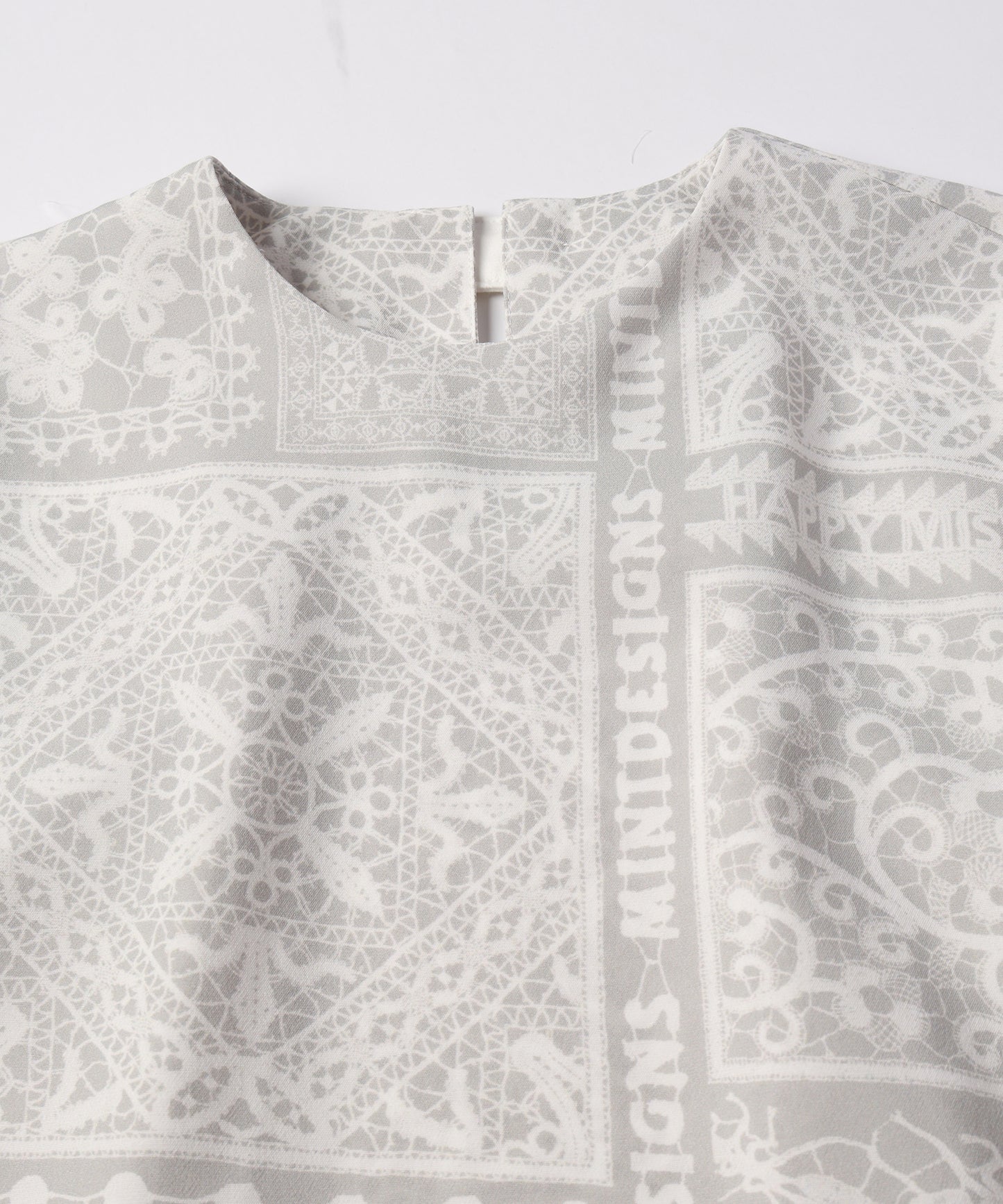 LACE COLLAGE TOPS / レースコラージュトップス