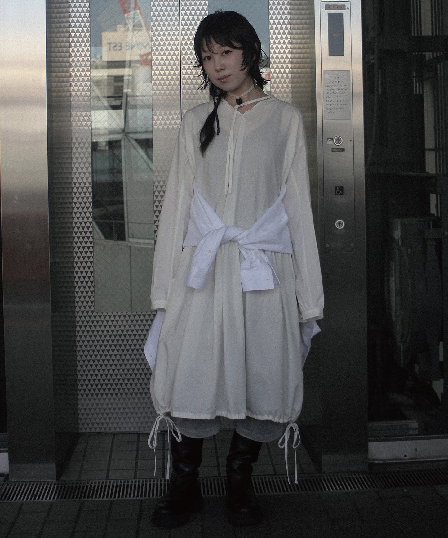 BACK-TO-FRONT LONG SHIRT