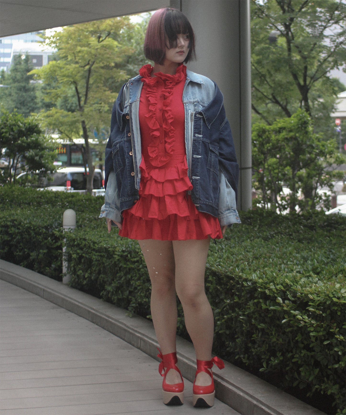 TWO-IN-ONE DENIM JACKET