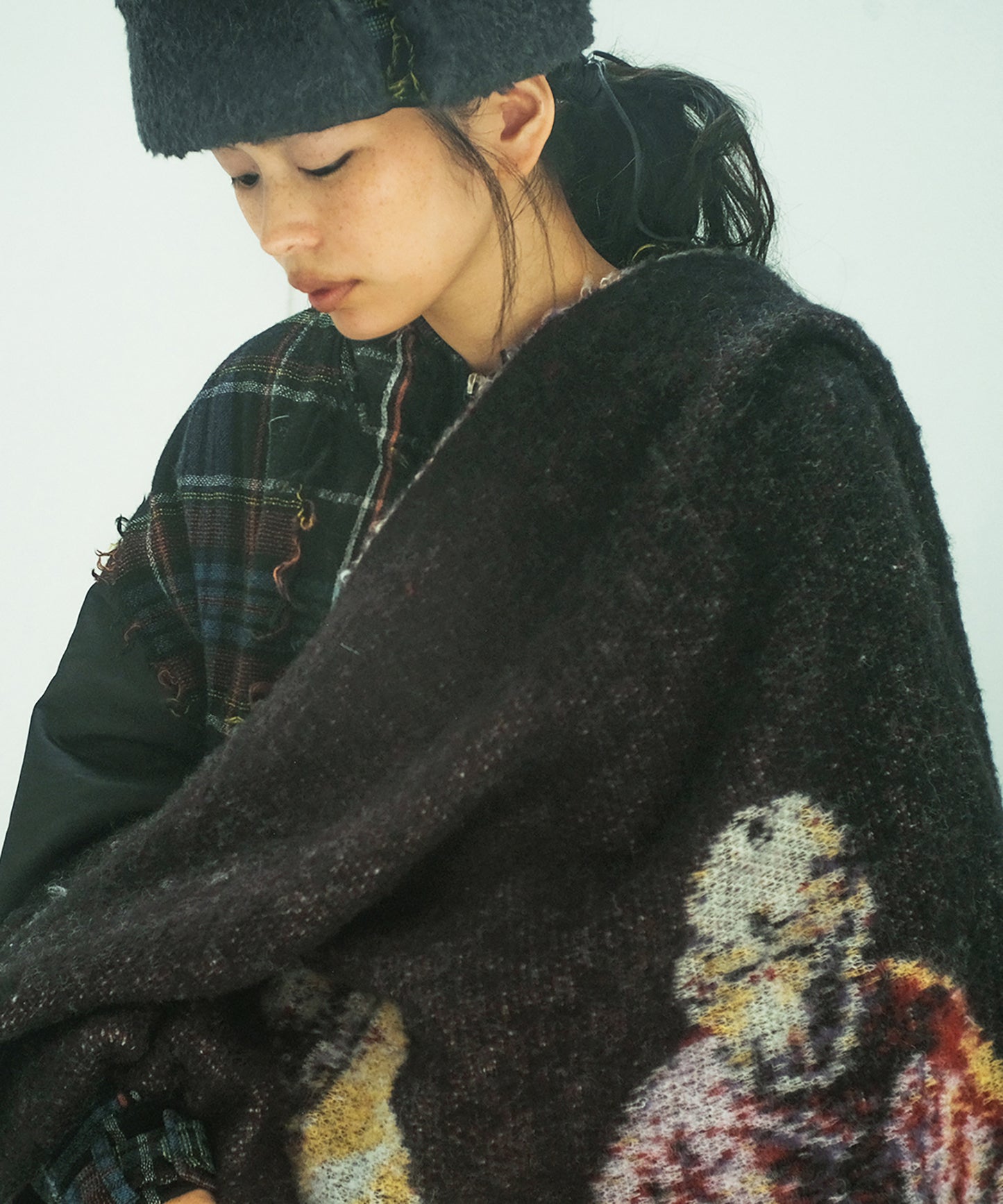 STAR MOHAIR KNIT BLANKET