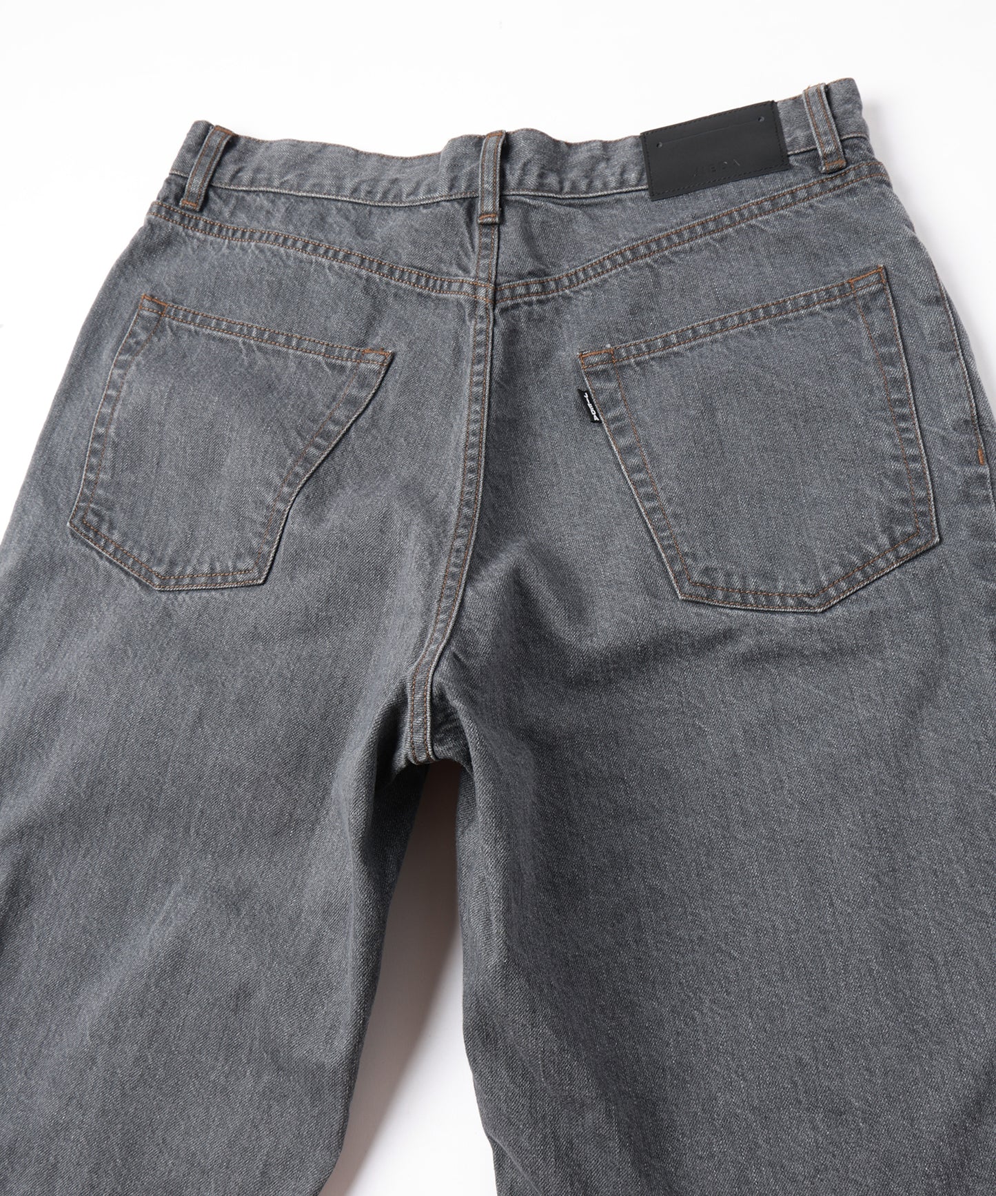 USED TWIST DENIM PANTS