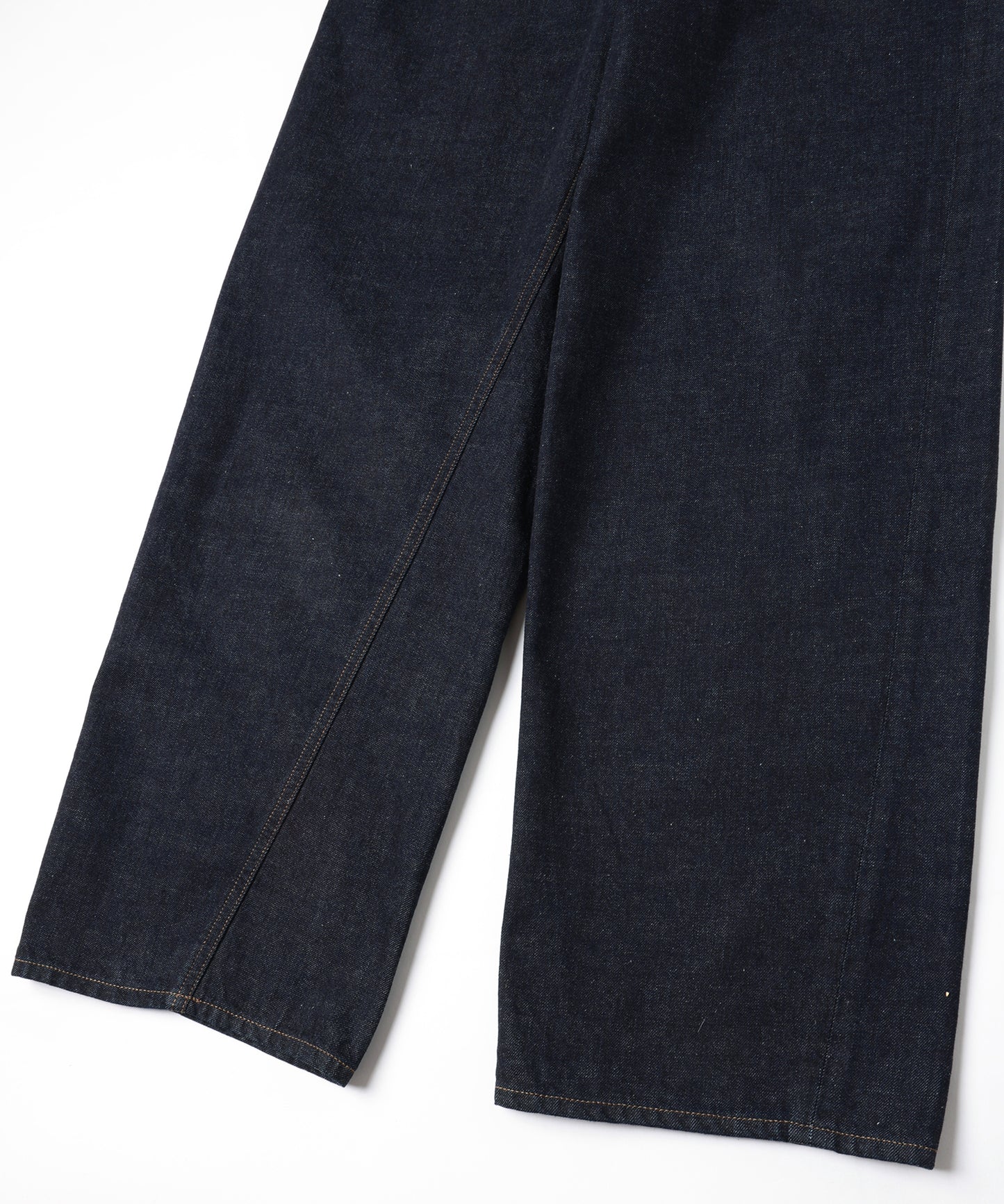 TWIST DENIM PANTS