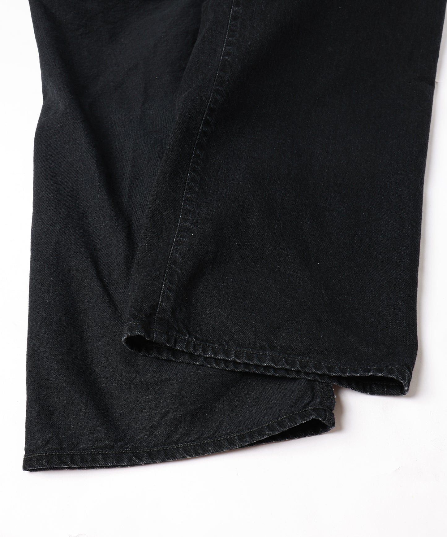 KNEE HIGH LAYERED COATED DENIM