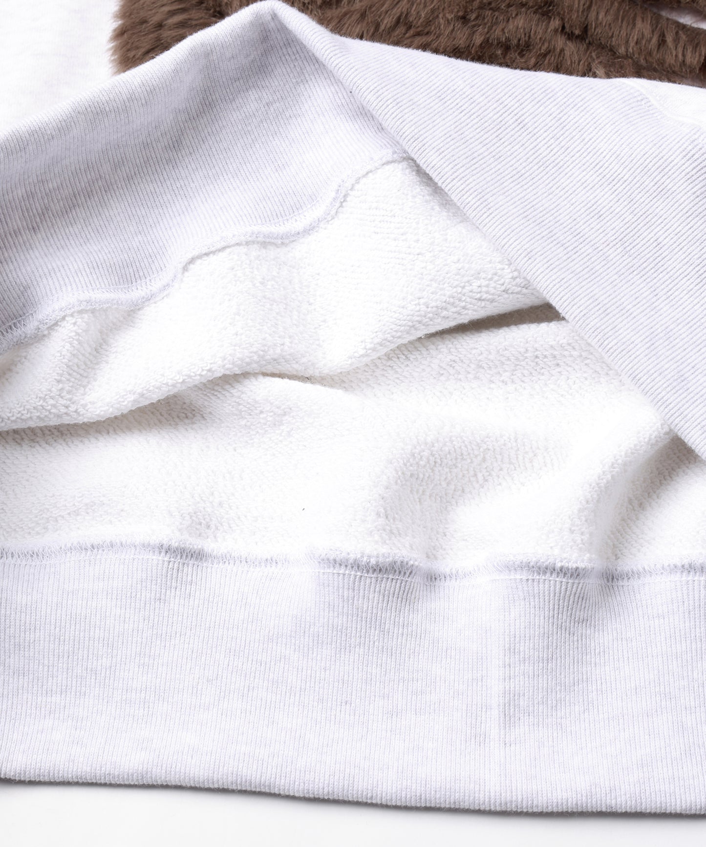 FUR BONDING PULLOVER【7月下旬】