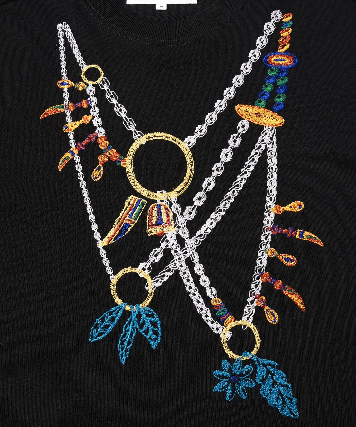 AMULET EMBROIDERY TEE