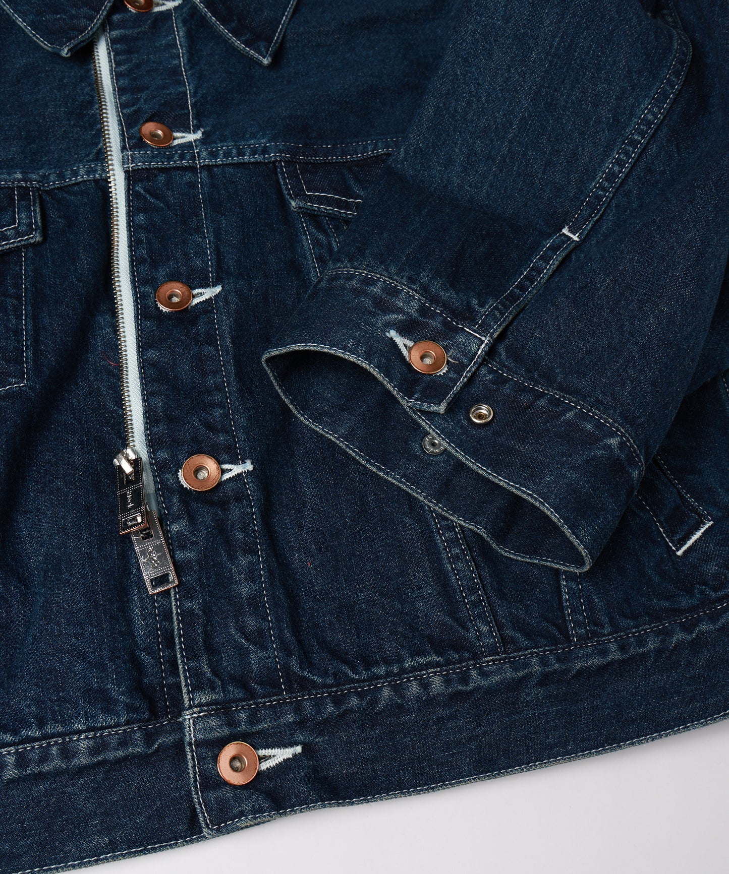TWO-IN-ONE DENIM JACKET