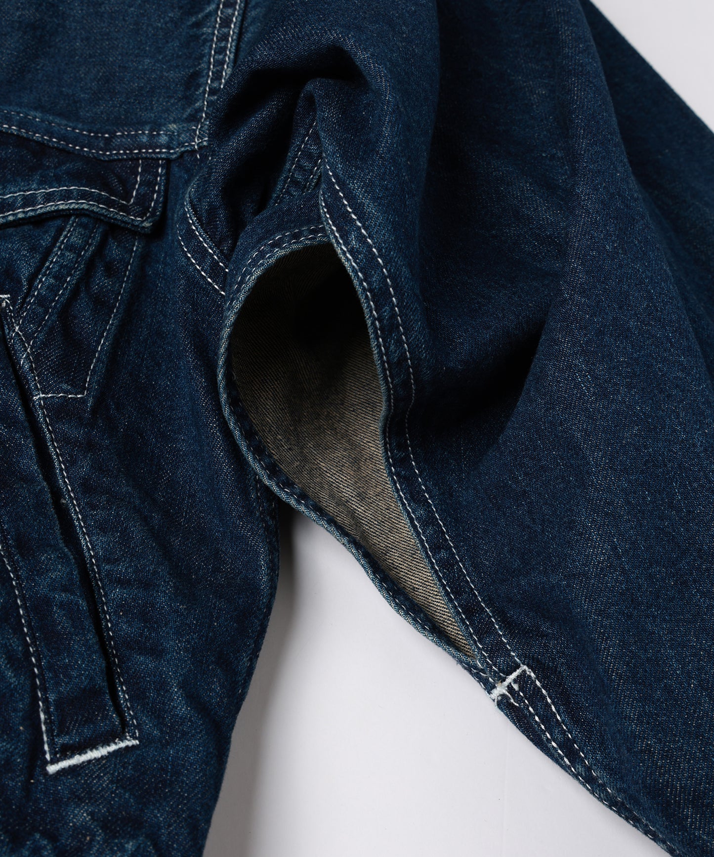 TWO-IN-ONE DENIM JACKET