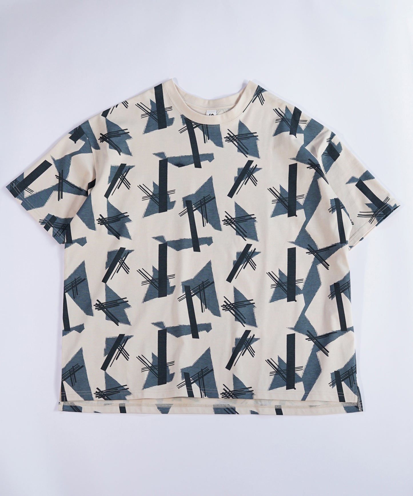 コンポジションTシャツ