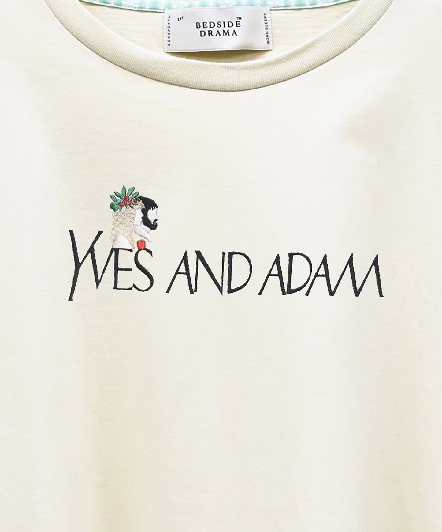 YVES AND ADAM Wide Pullover