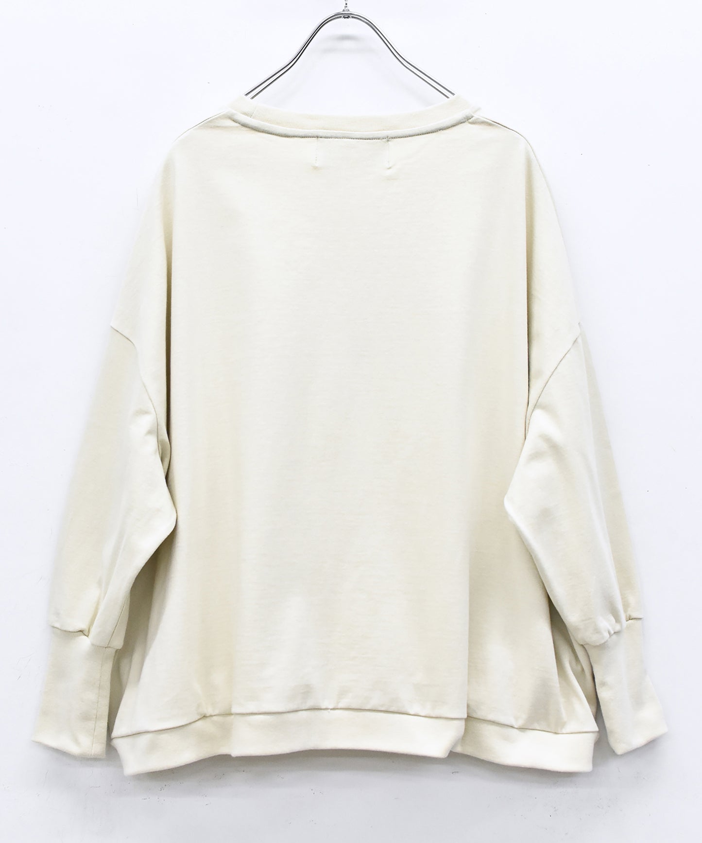 YVES AND ADAM Wide Pullover