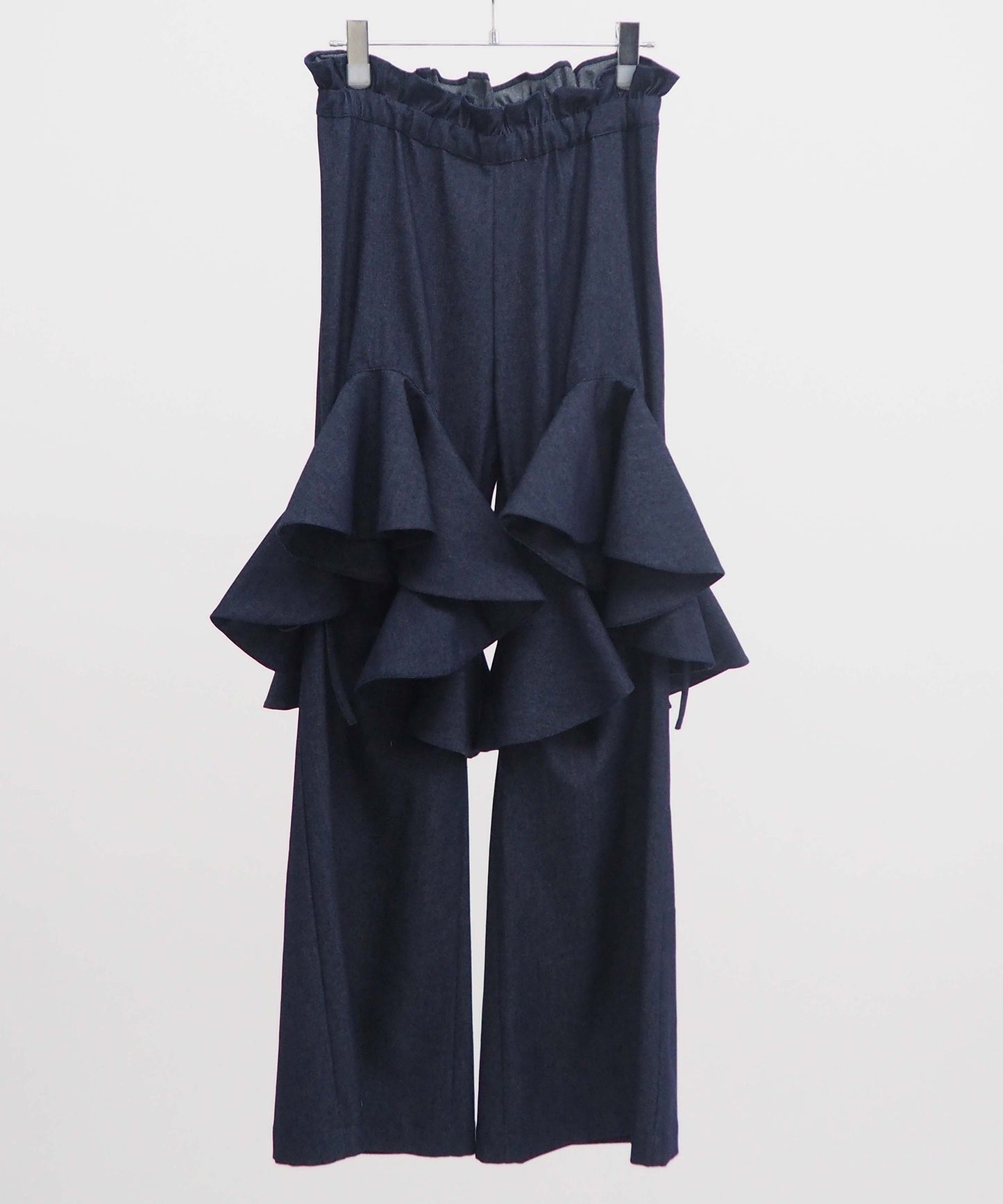 66℃ pants