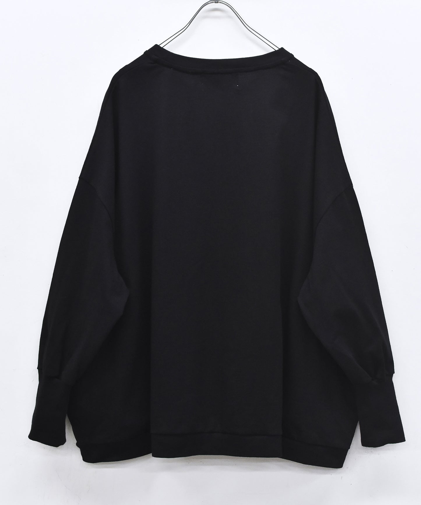 YVES AND ADAM Wide Pullover