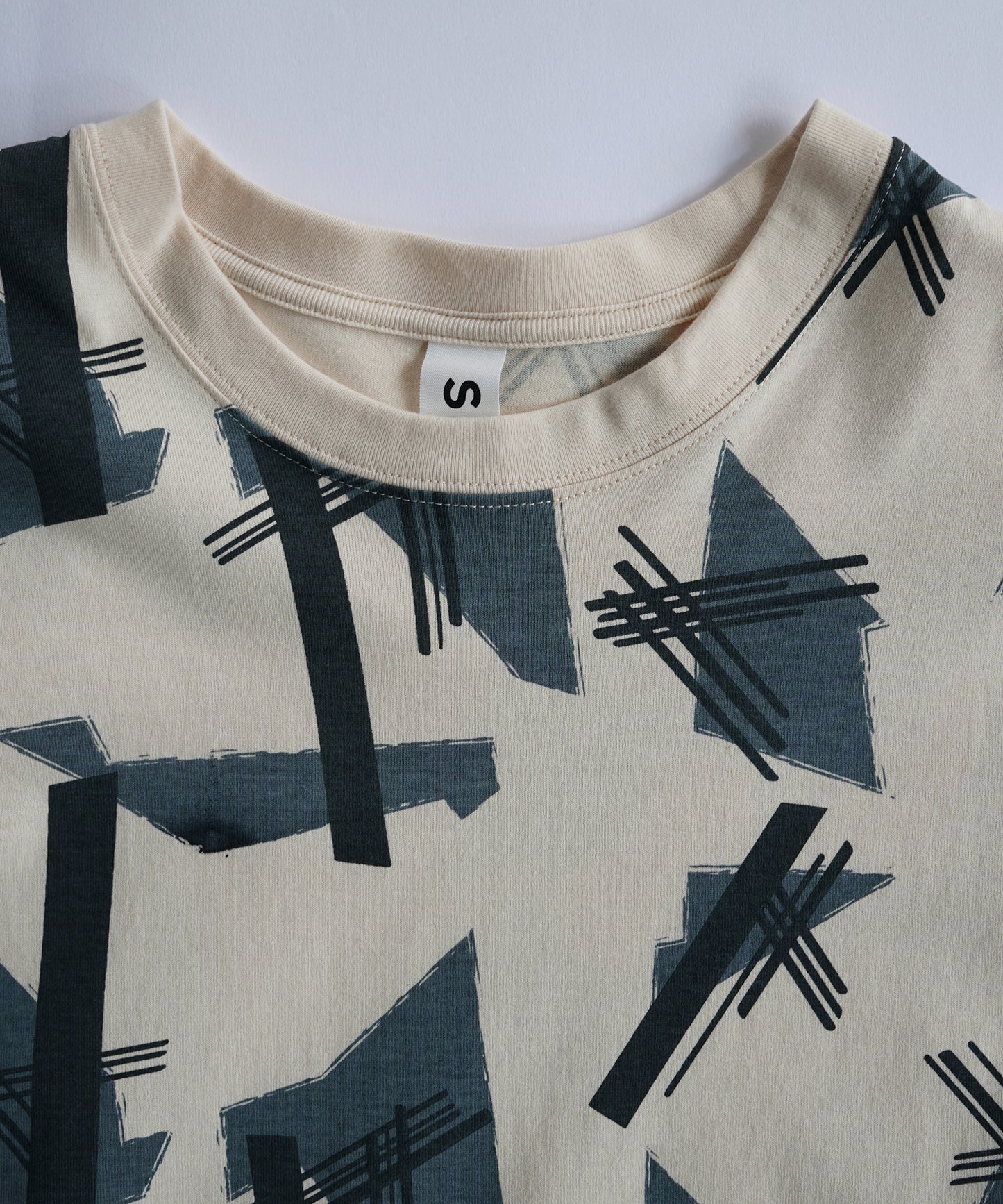 コンポジションTシャツ