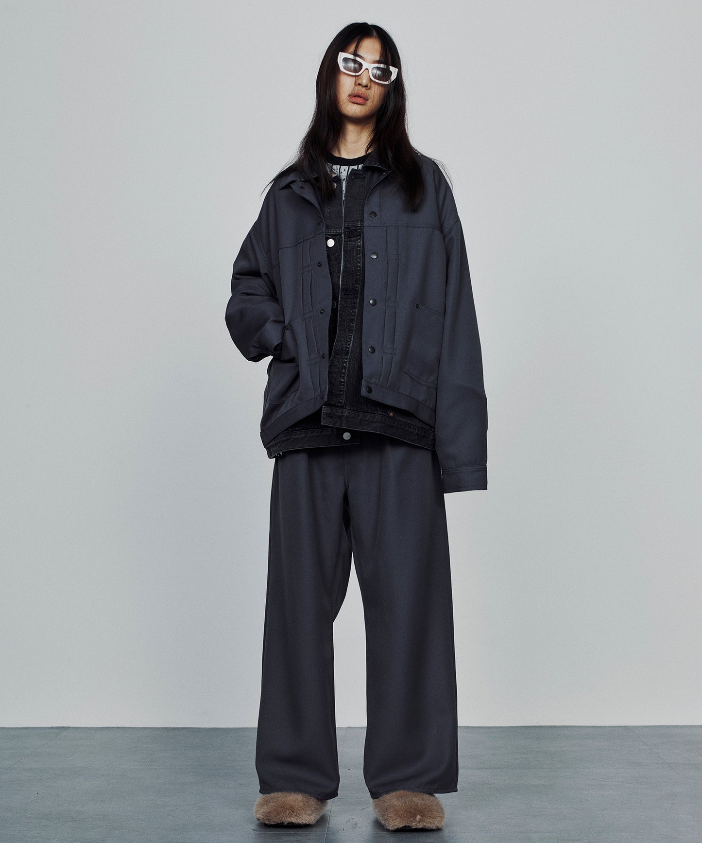 WIDE ONE TUCK STRAIGHT PANTS