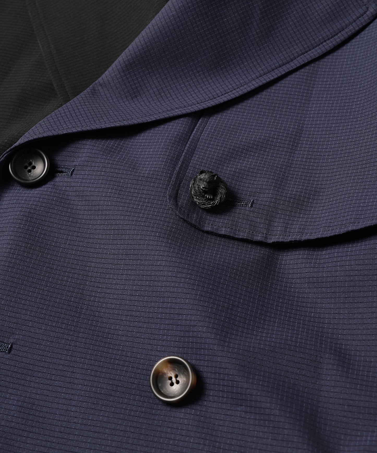 L-R Spring trench coat