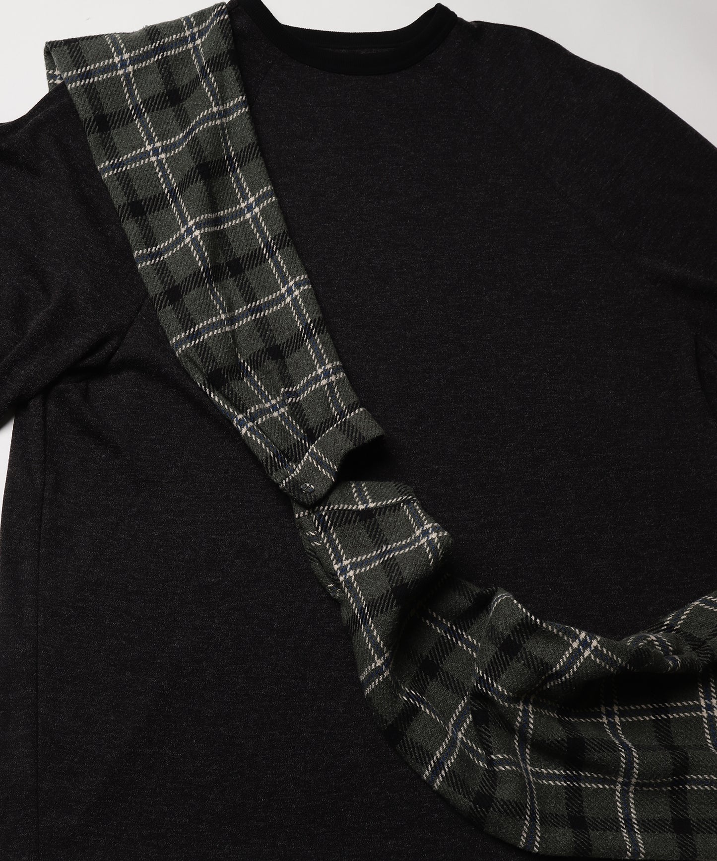 Tie L/S TEE