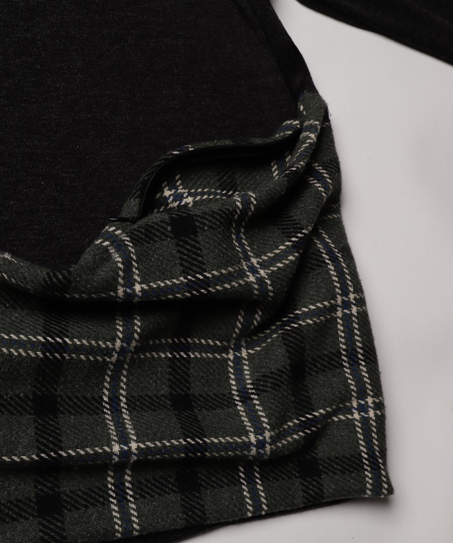Tie L/S TEE