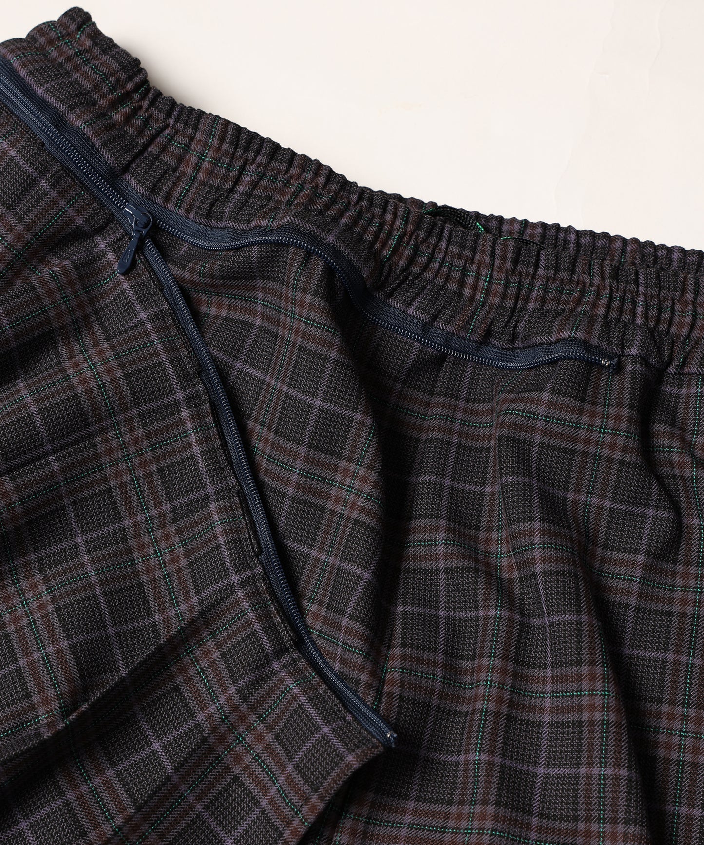 Checked Exchange Pleats Pants