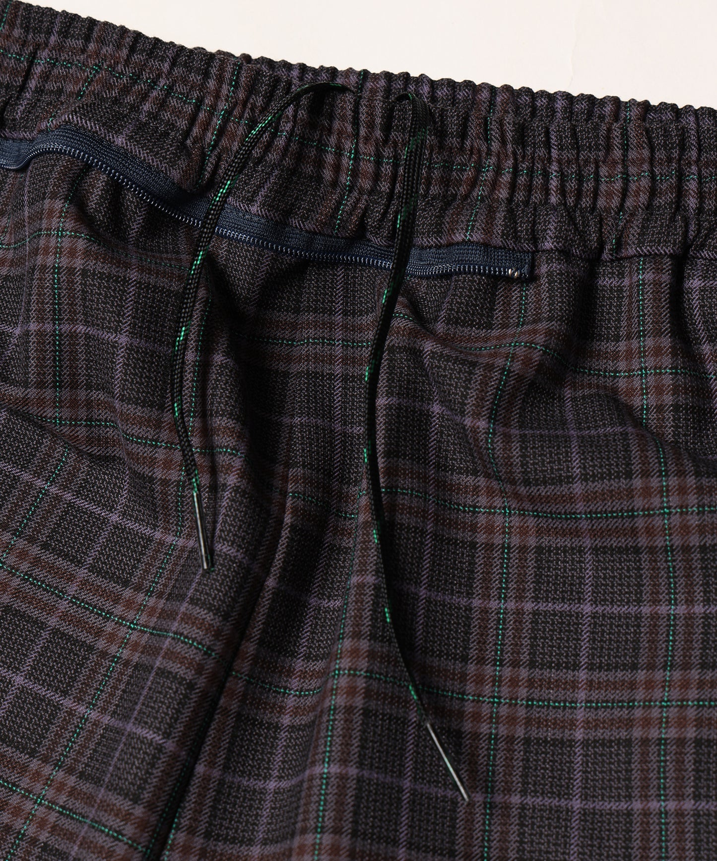 Checked Exchange Pleats Pants