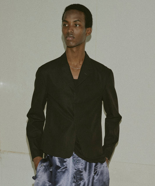 COMPACT TAILORED JACKET