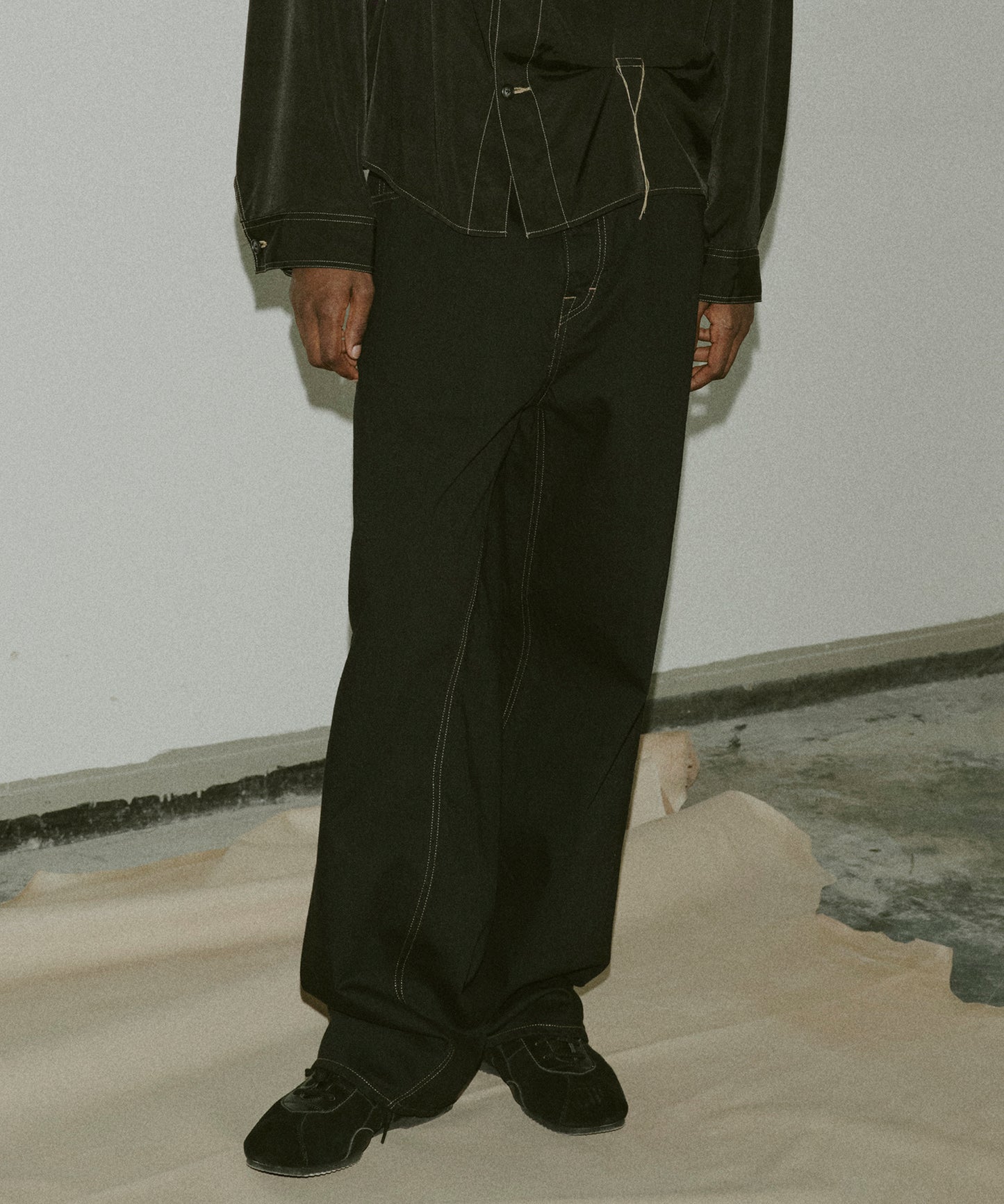 TWIST DENIM PANTS