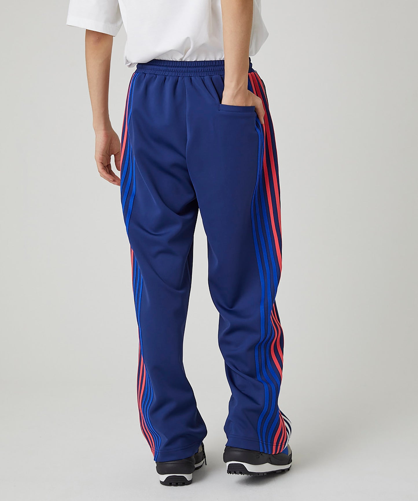 TRACK PANTS