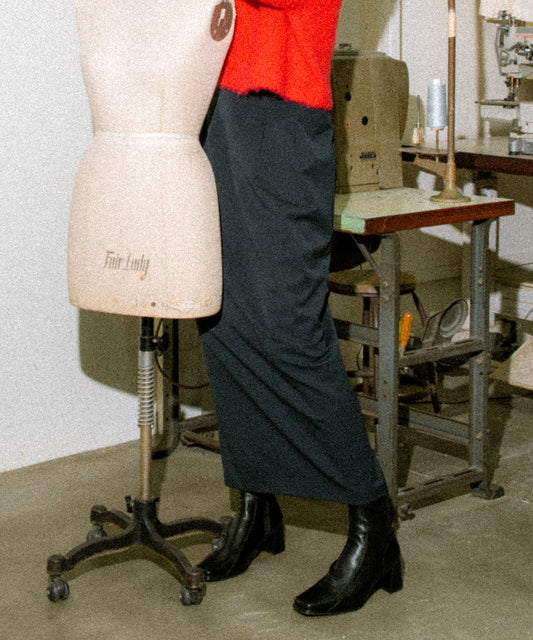 gabardine tuck pencil skirt