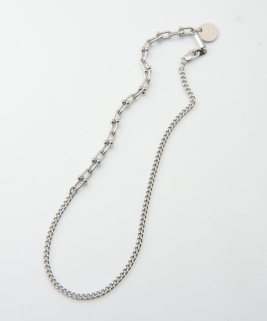SWITCHING NECKLACE