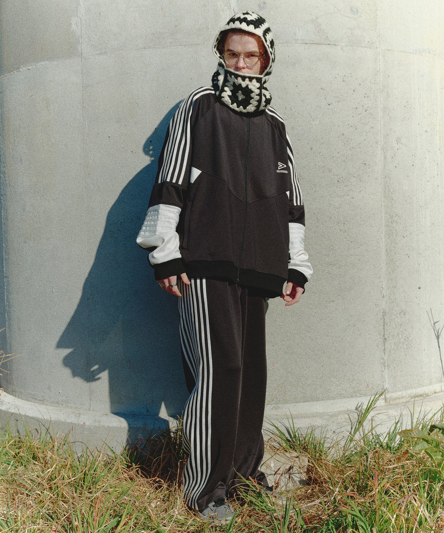 TRACK PANTS