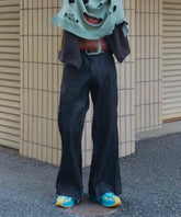 ブラック