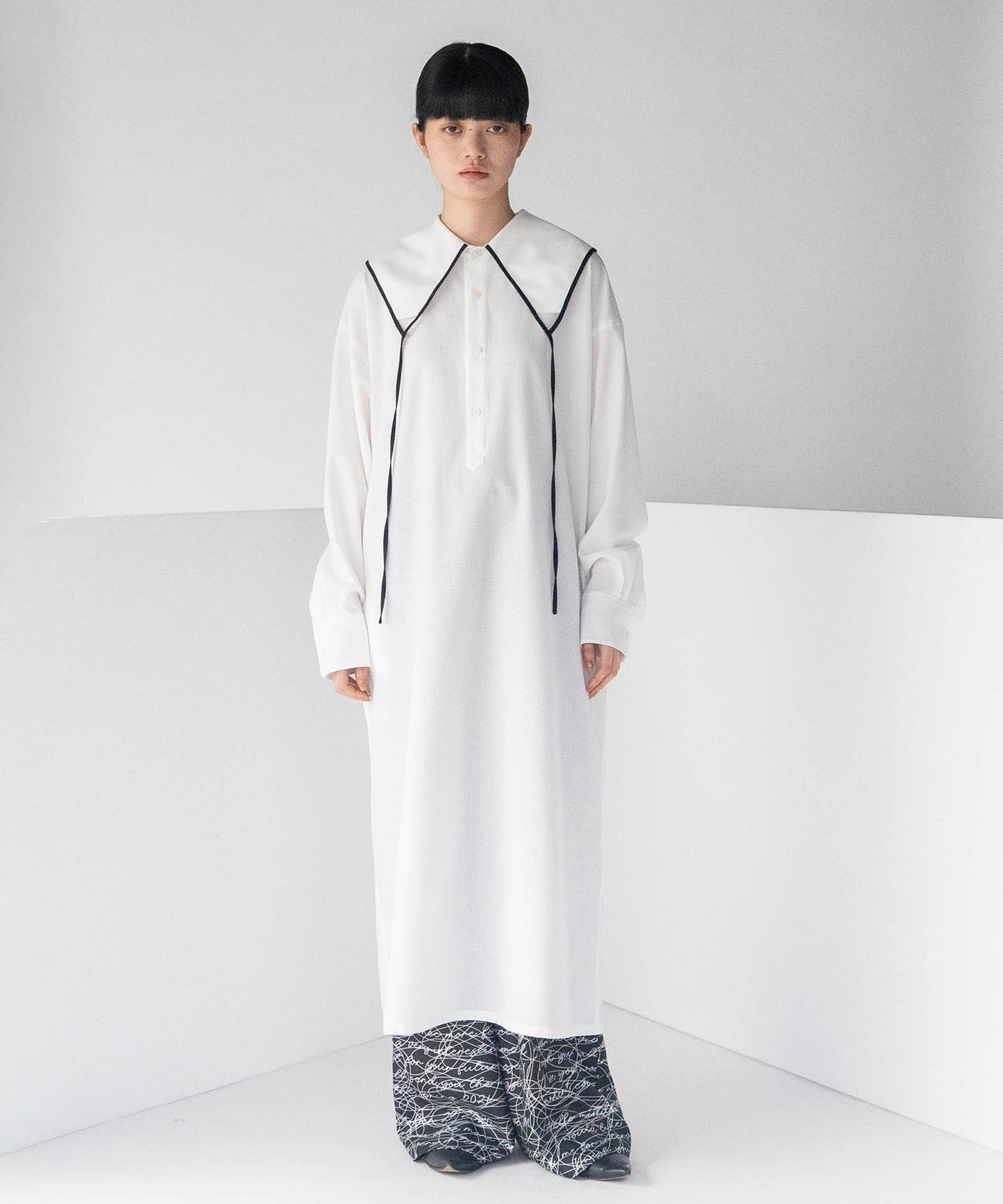 NEGATIVE SPACE COLLAR DRESS