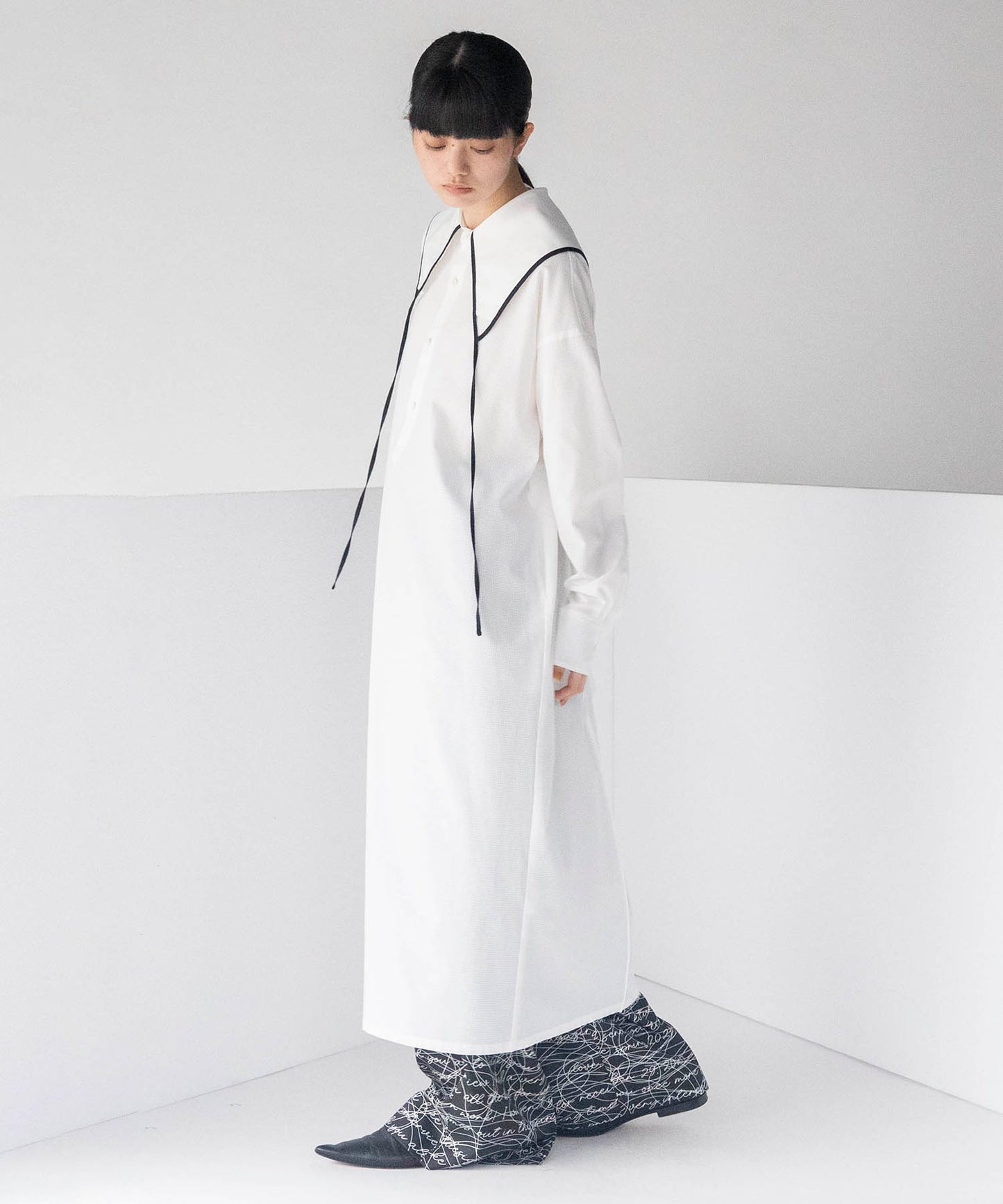 NEGATIVE SPACE COLLAR DRESS