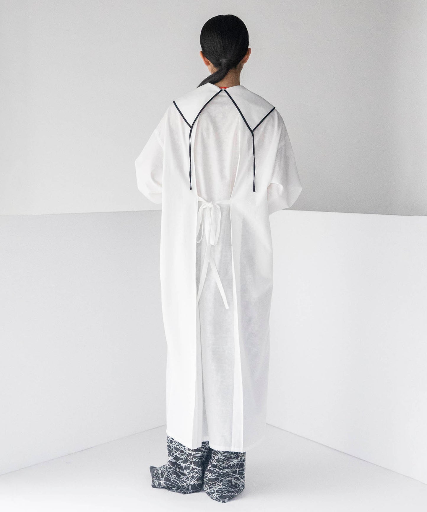 NEGATIVE SPACE COLLAR DRESS