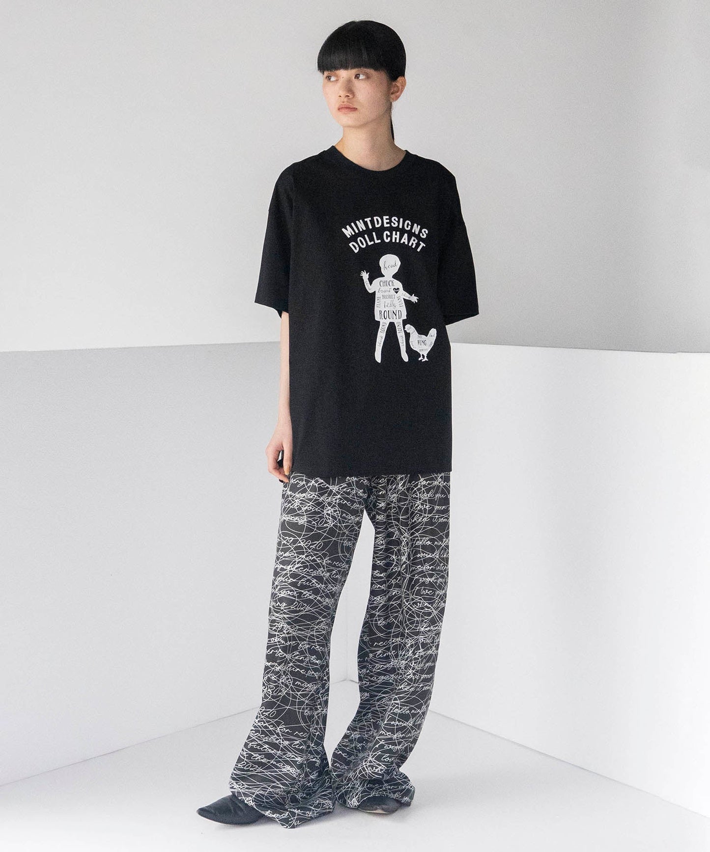 DOLL CHART T-SHIRT