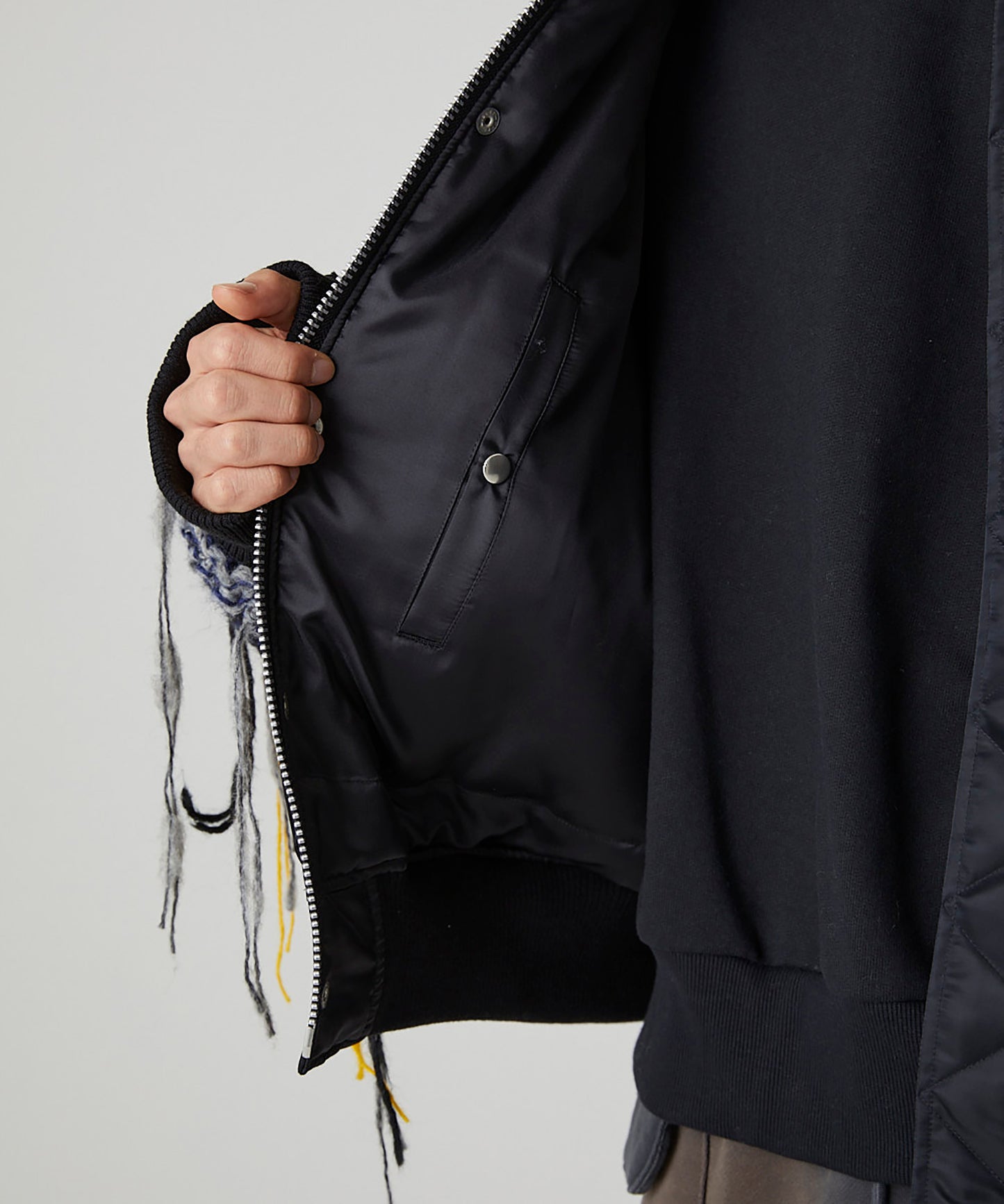MIX KNIT SLEEVE BLOUSON