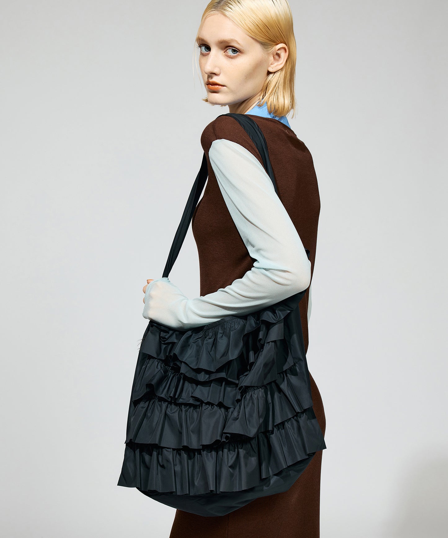 FRILL SHOULDER BAG
