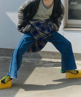 ブルー