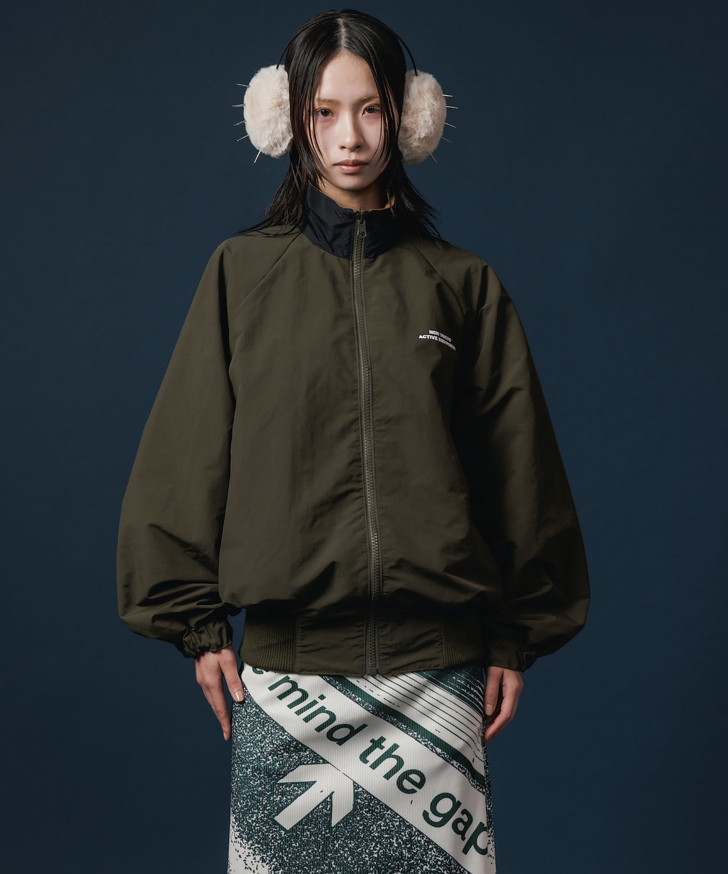 REVERSIBLE SWITCHING BLOUSON & SCARF