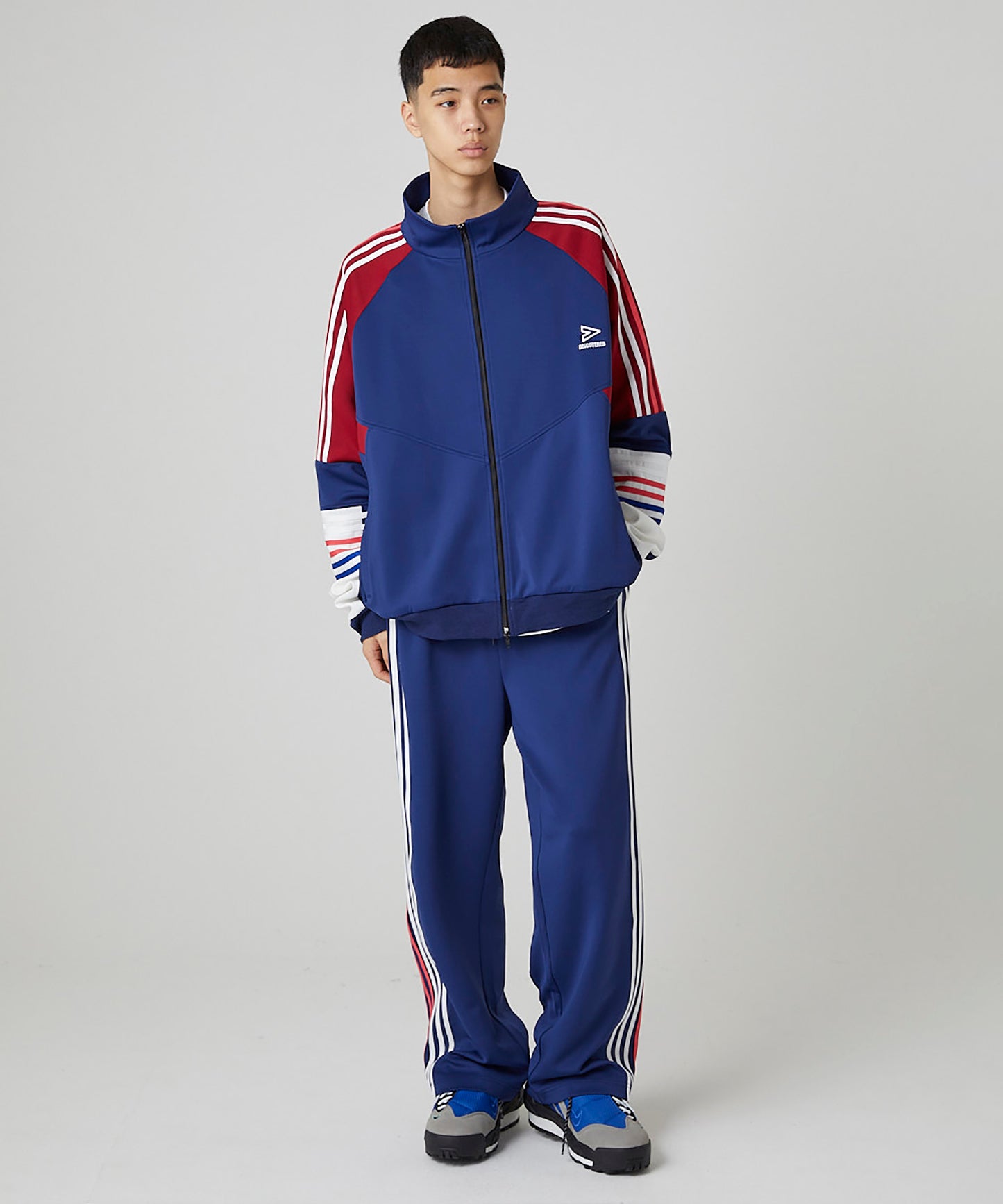 TRACK PANTS